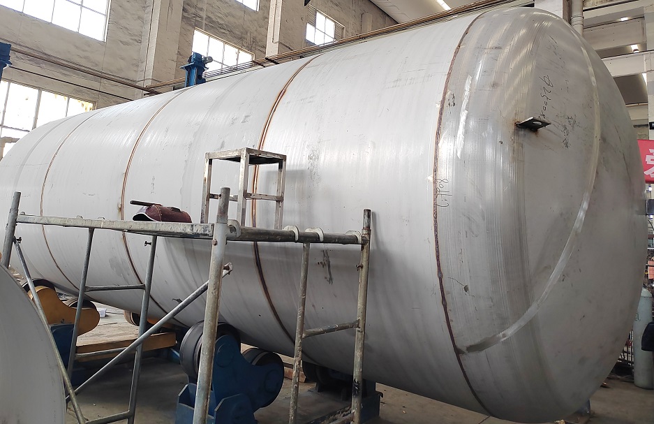 1734510734316770.jpg 不銹鋼儲(chǔ)罐.jpg